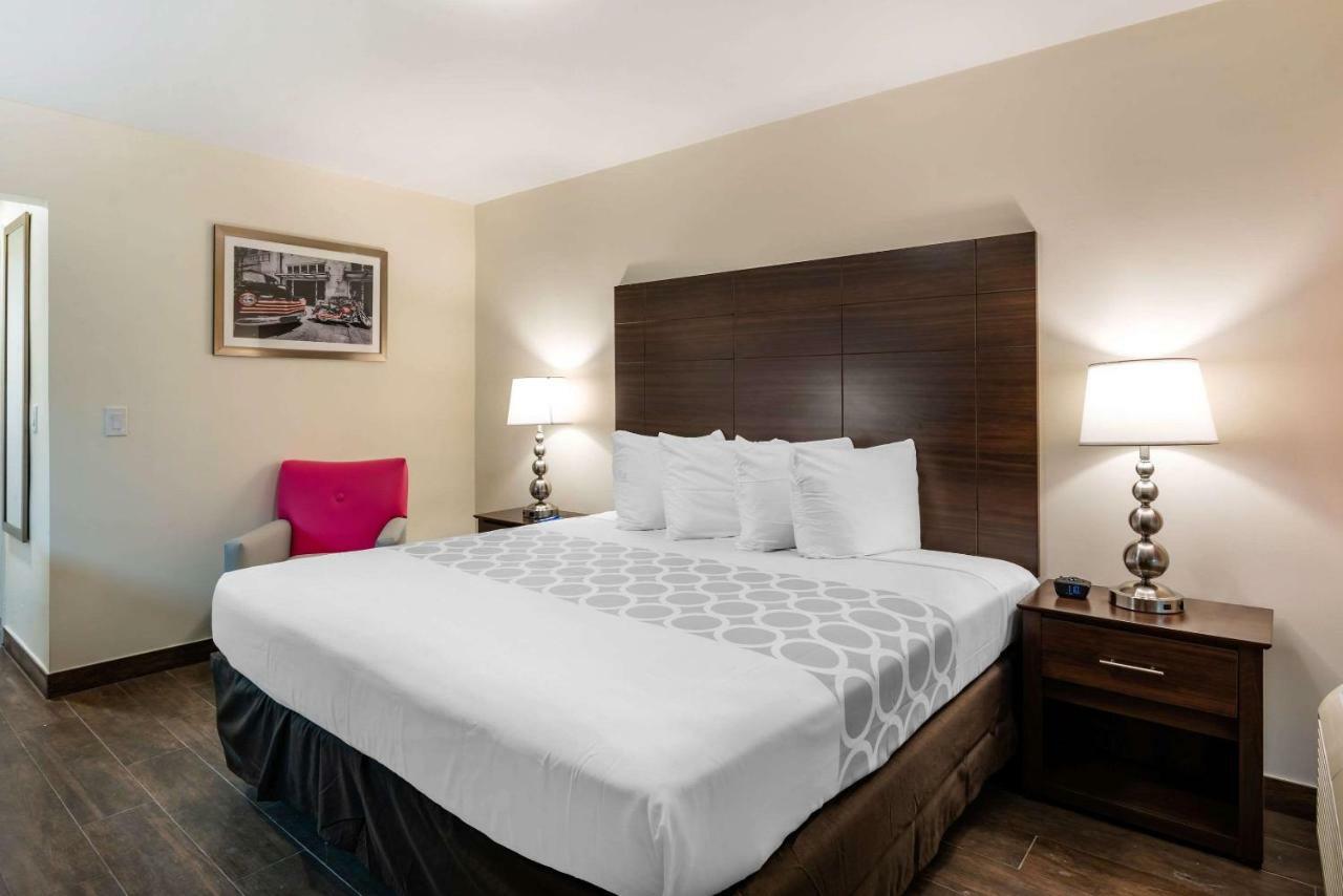 Downtown Hollywood Gardens Inn & Suites Esterno foto